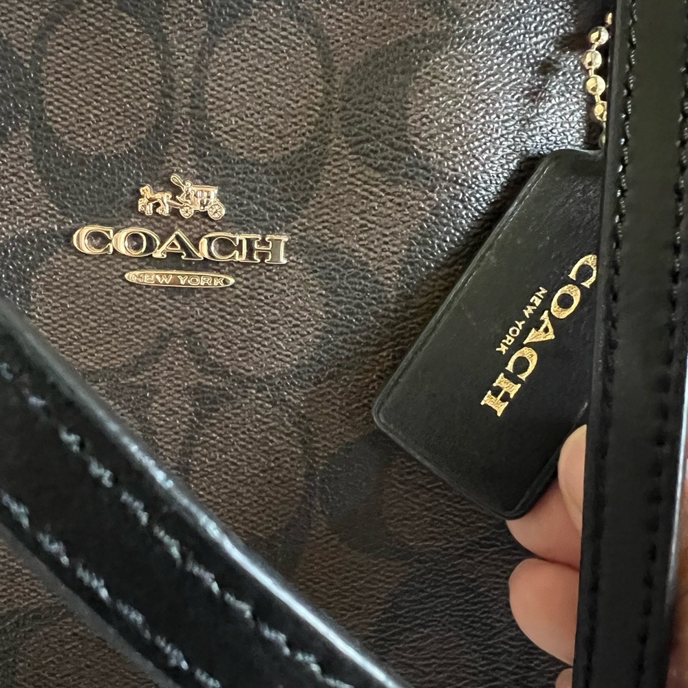 Coach Tote - Picture 3 of 7